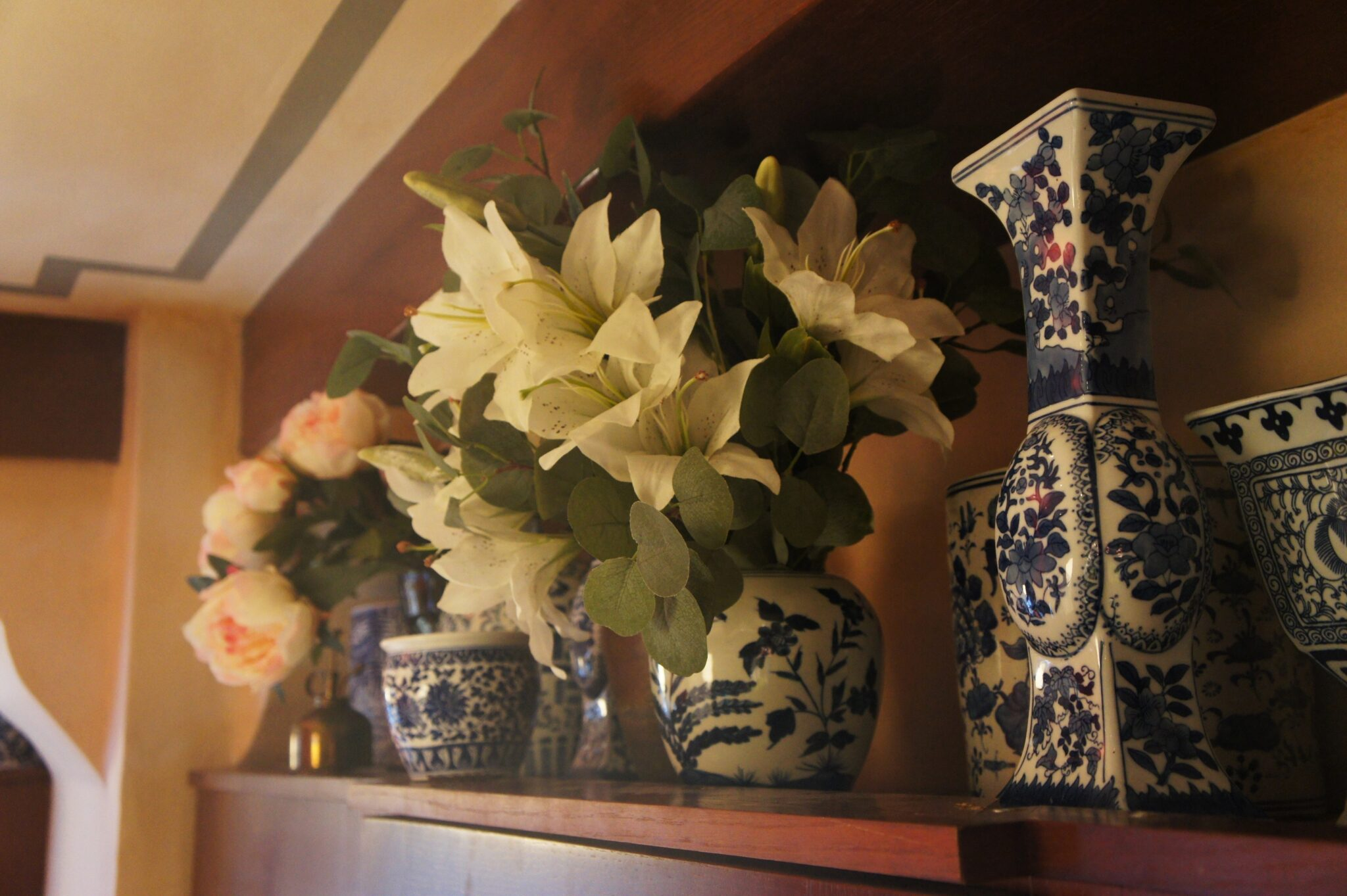 Nouvelle Boutique Fleuriste - World Premiere Plaza