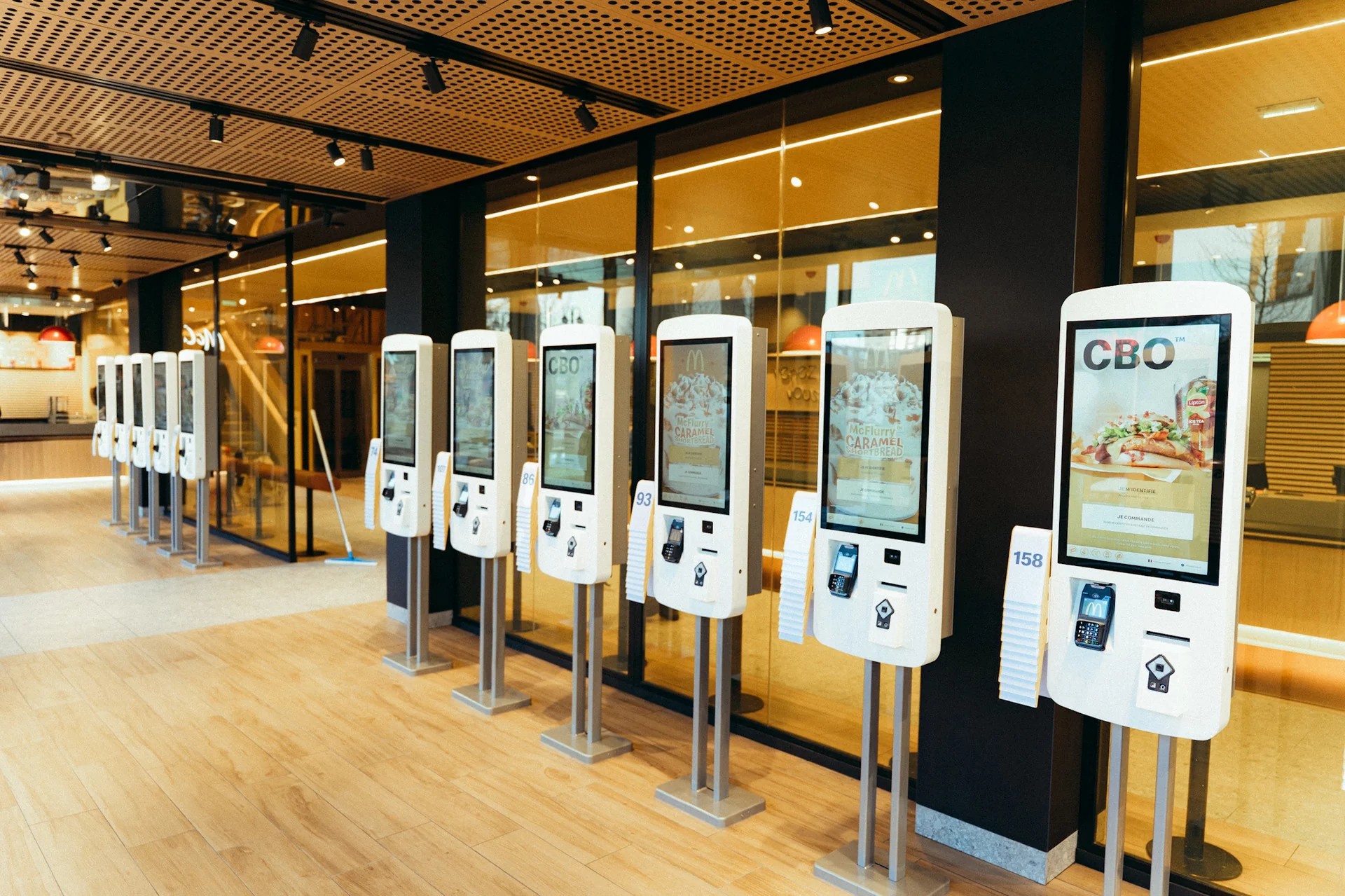 Nouveau McDo Disney Village